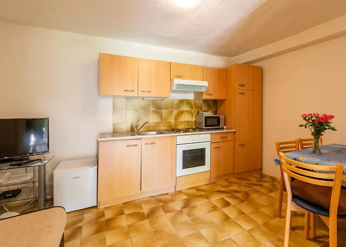 Lemut شقة بورتوروز