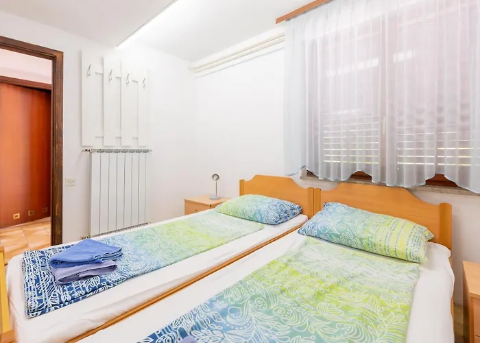 شقة Lemut بورتوروز